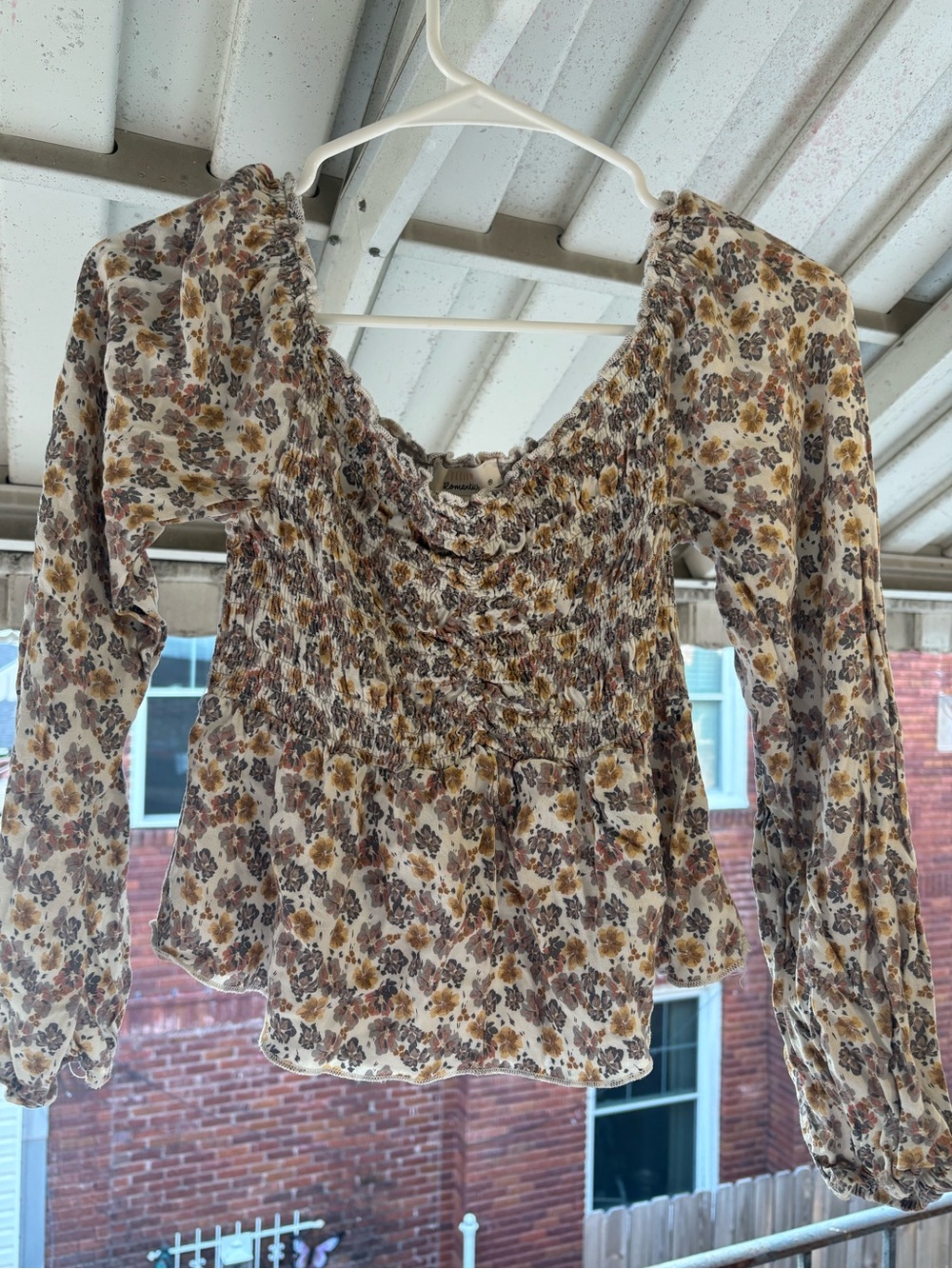 Urban Outfitters Smocked Floral Long-Sleeve Peasant Top - Beige Floral Size M